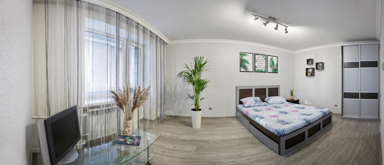 Babylon Apartments On Chornovola 罗夫诺 外观 照片